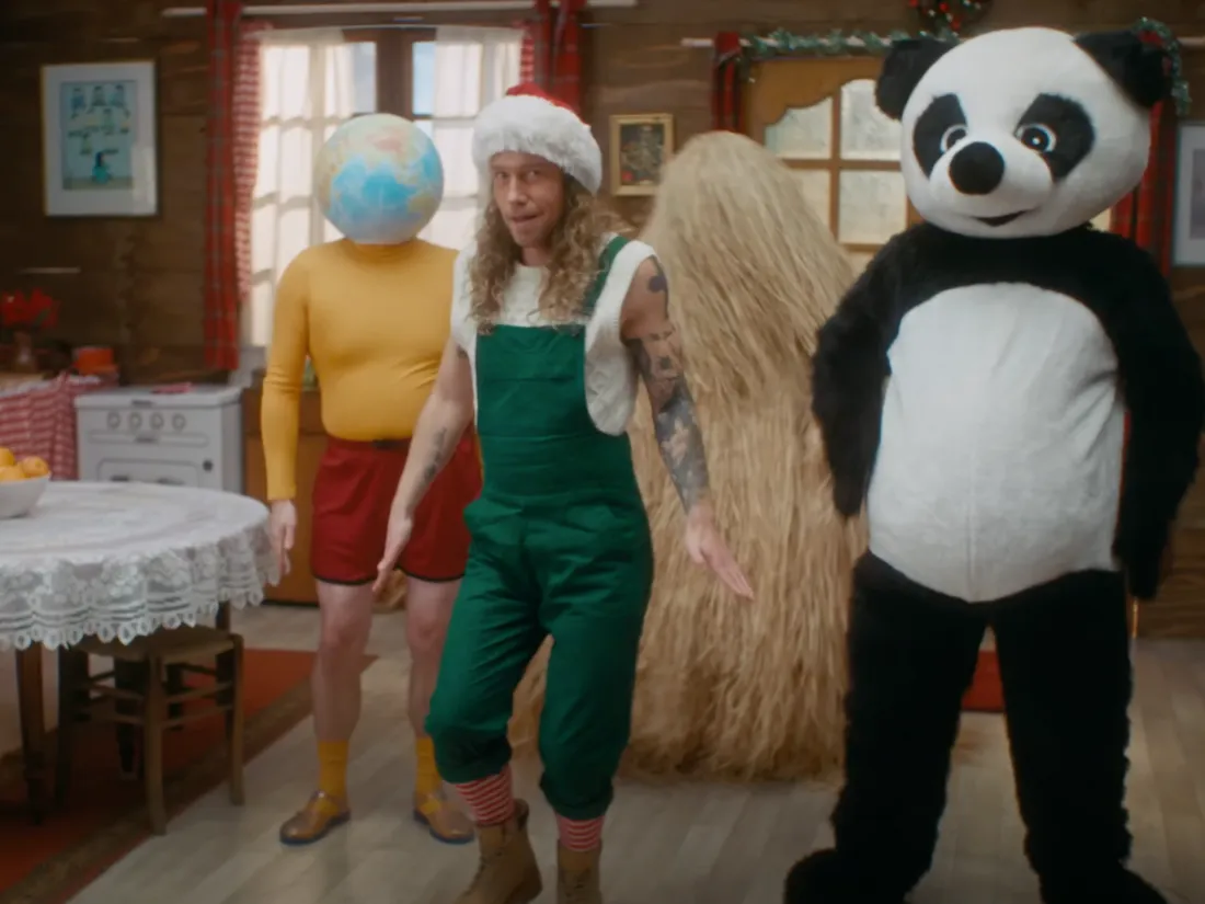 Nouveau clip décalé pour Julien Doré.