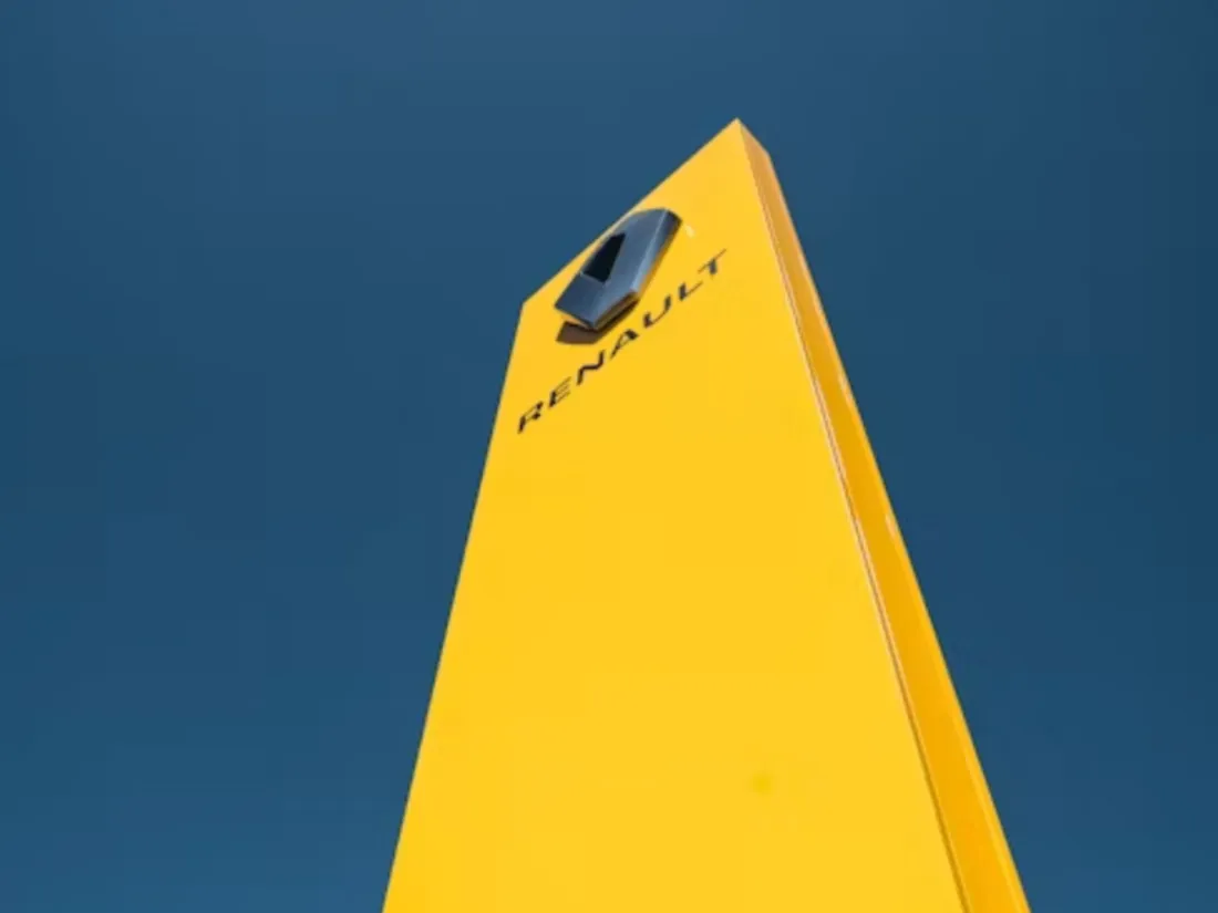 Depuis ses débuts, Renault se distingue par ses innovations audacieuses et populaires. 