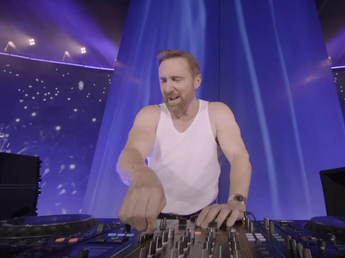 « Togerther » : David Guetta remix un monument de la musique