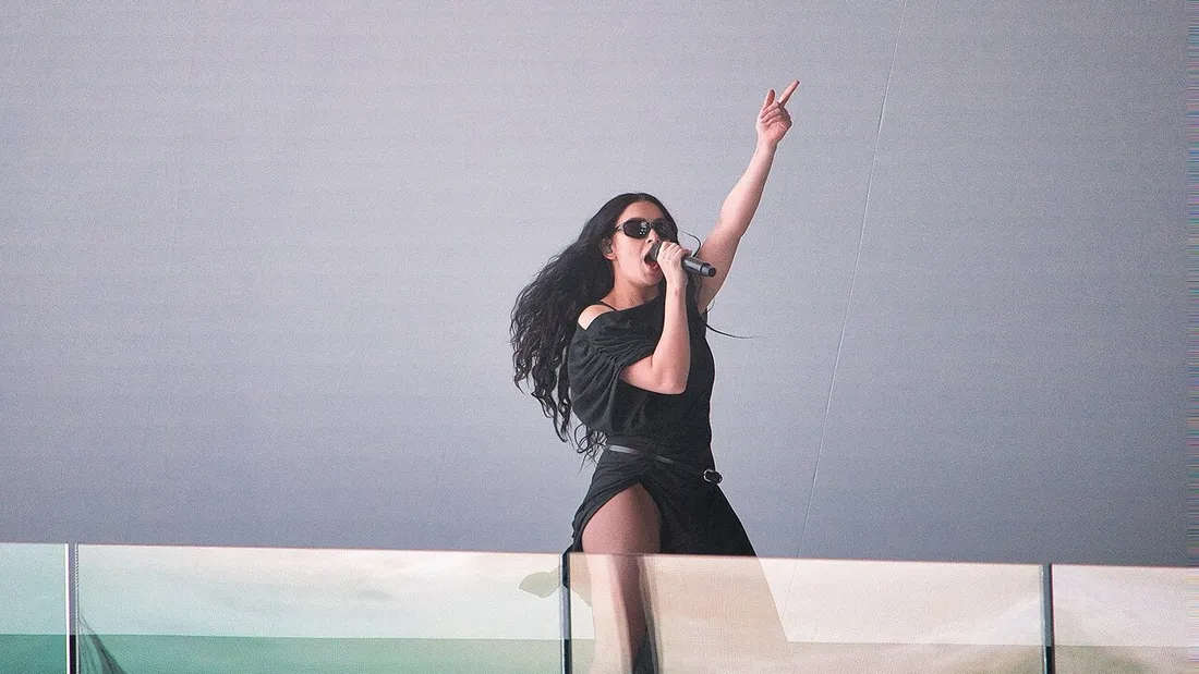 Charli XCX au casting du prochain film Narnia ?