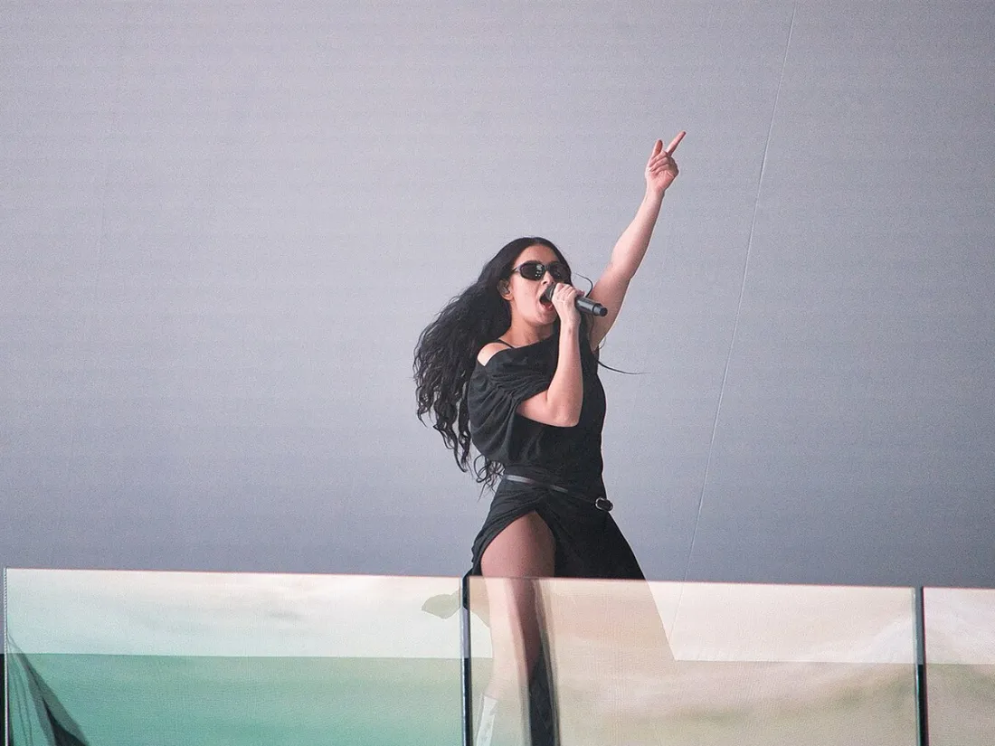 Charli XCX au casting du prochain film Narnia ?