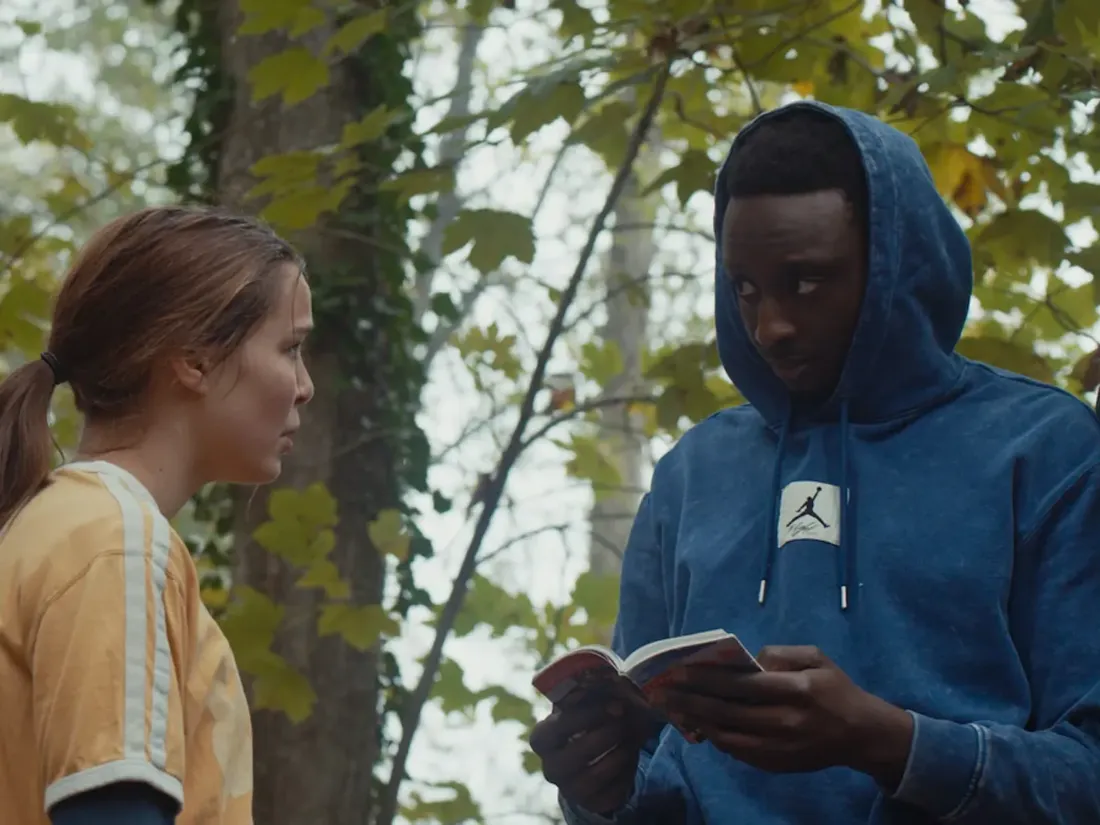 Mallory Wanecque et Ahmed Sylla dans Comme un prince d'Ali Marhyar.