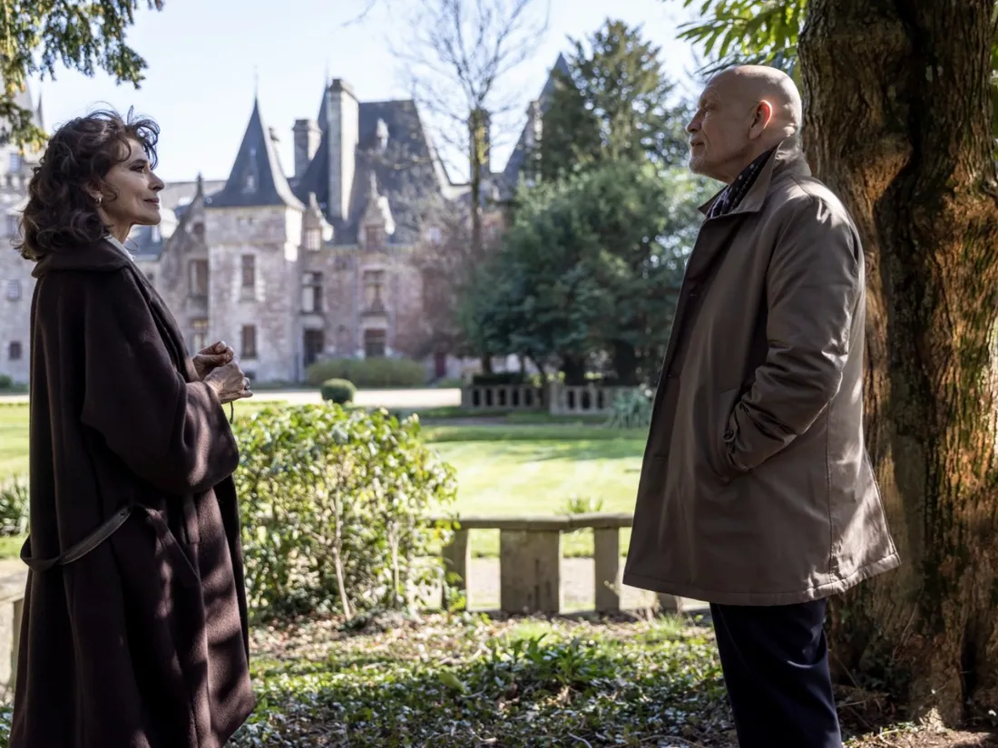 Fanny Ardant et John Malkovitch dans "Complètement cramé".