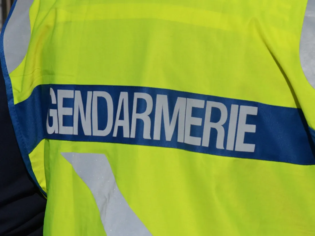 Le suspect s'est rendu aux gendarmes.