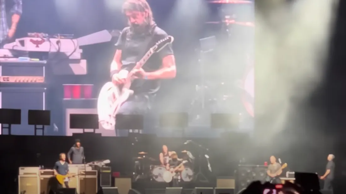 Dave Grohl n'est pas le dernier pour les "happenings" ou les blagues lors de ses concerts.