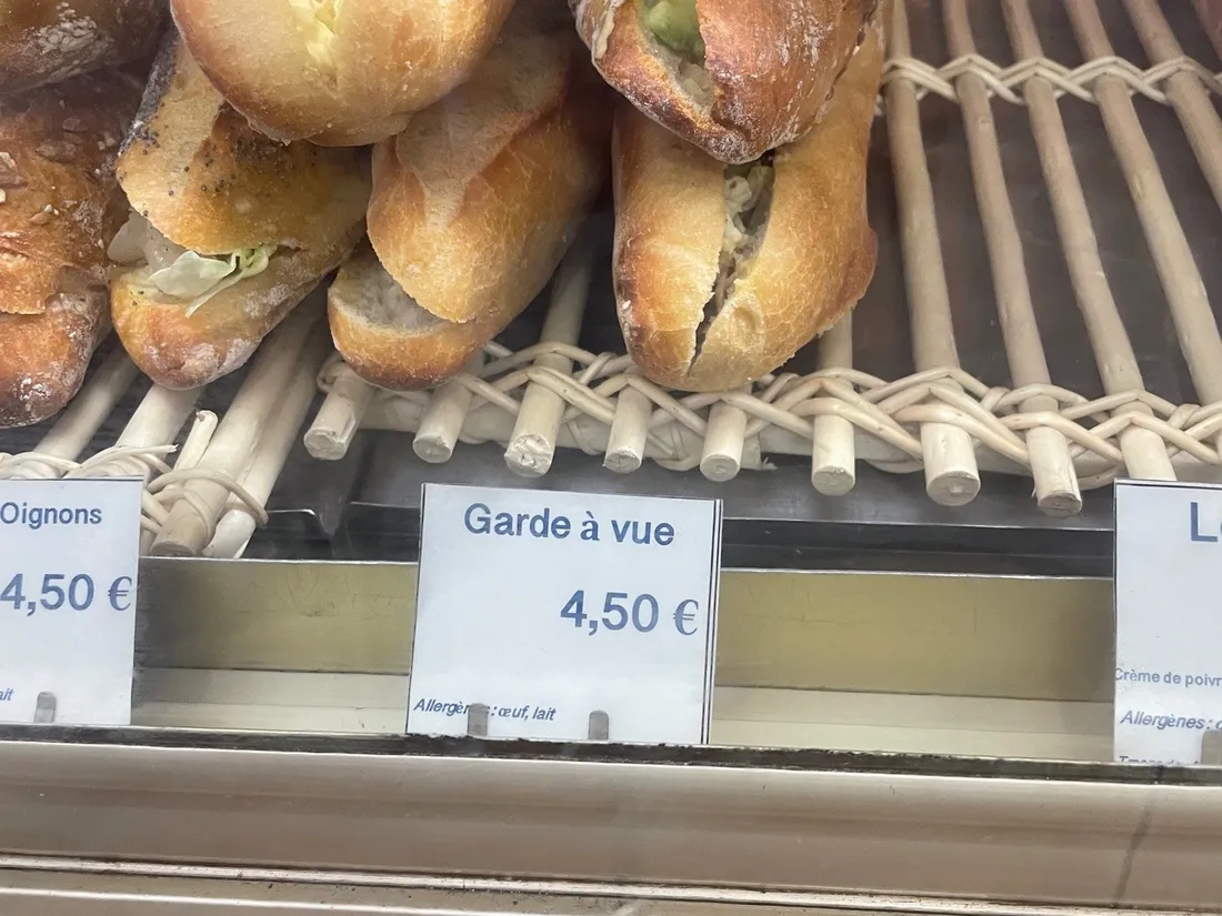 Le "Garde à vue" fait le bonheur des clients d'une boulangerie toulousaine