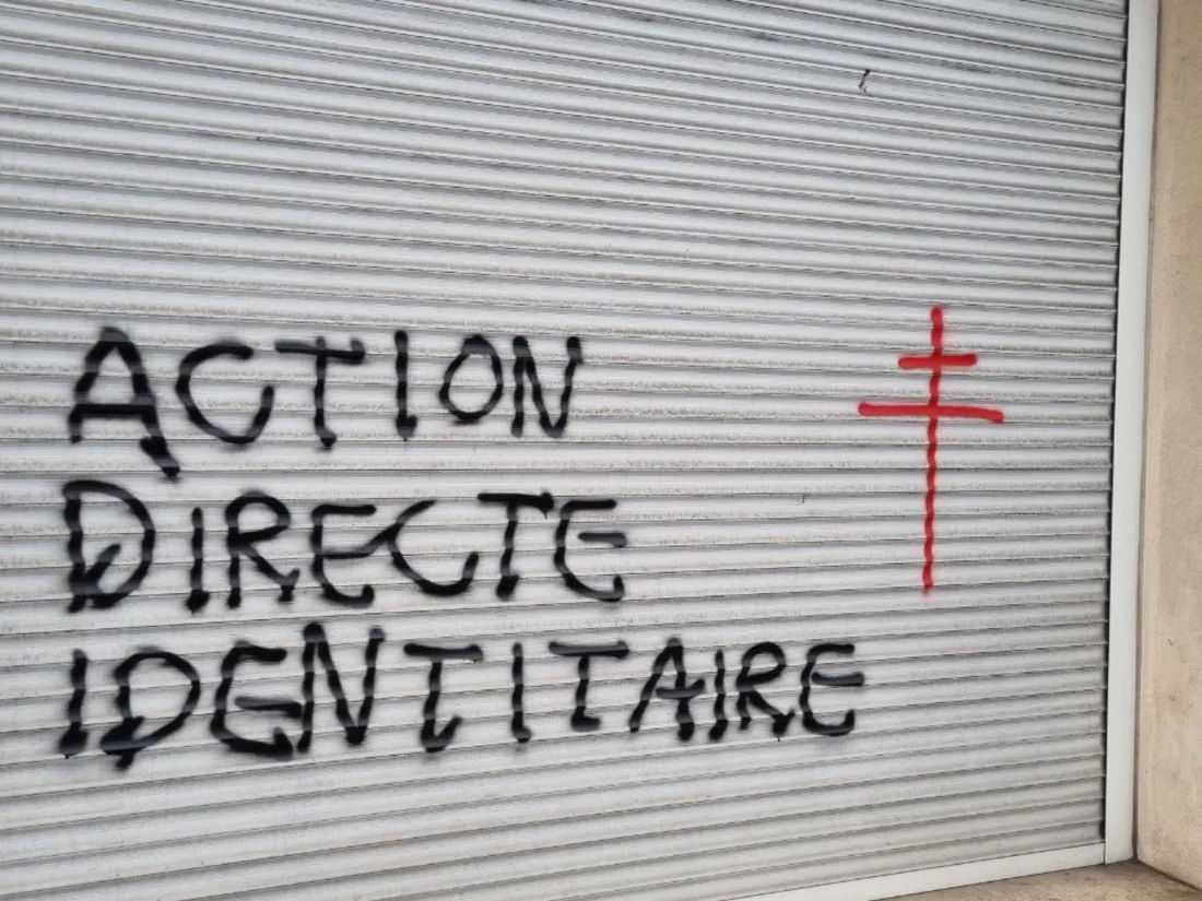 Des tags sur la permanence du député LFI, Loic Prud'homme, signé Action directe identitaire