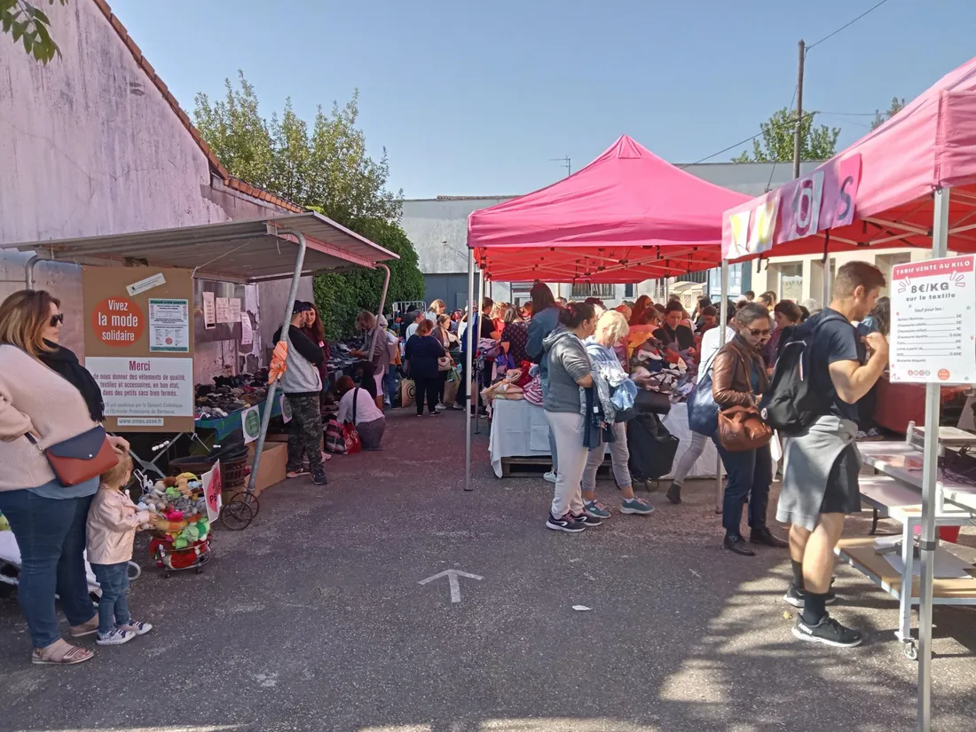 Deux ventes au kilo sont organisées chaque année par l'association AMOS à Mérignac