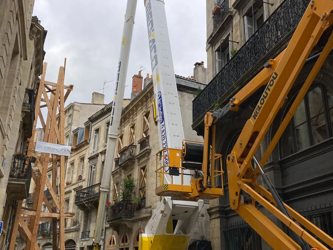Rue de la Rousselle 2 grue 