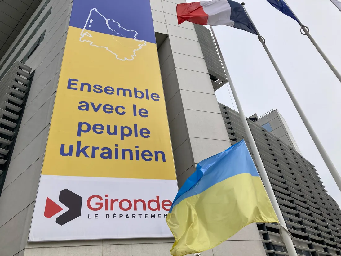 Ukraine drapeau Gironde