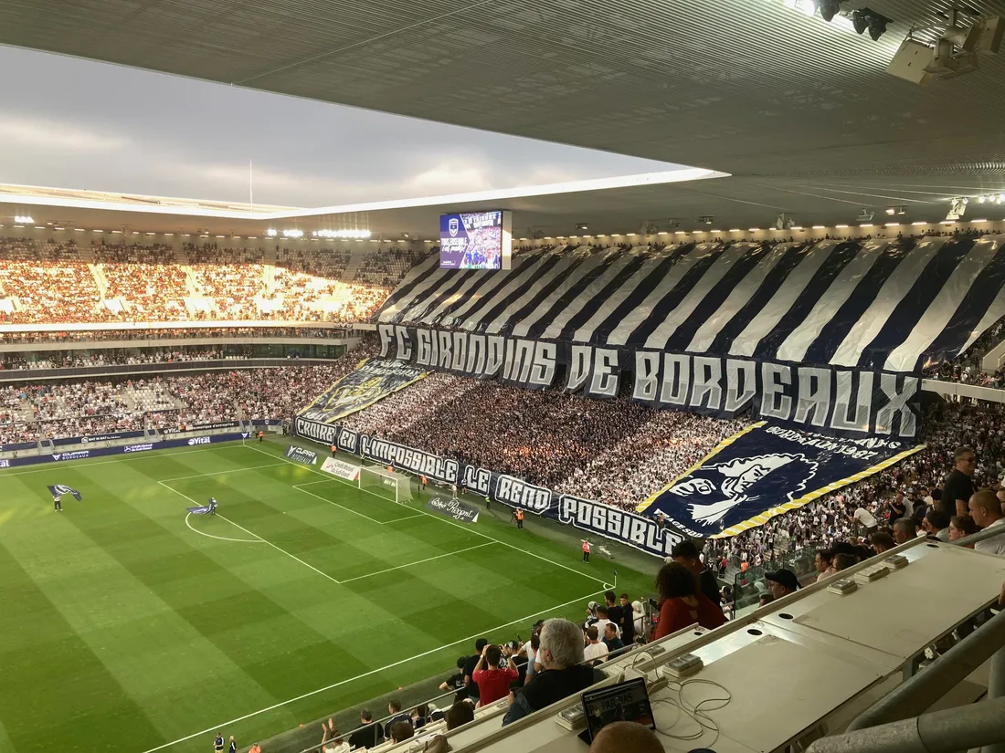 Les supporters bordelais ont mis l'ambiance du parvis aux gradins du Stade Matmut