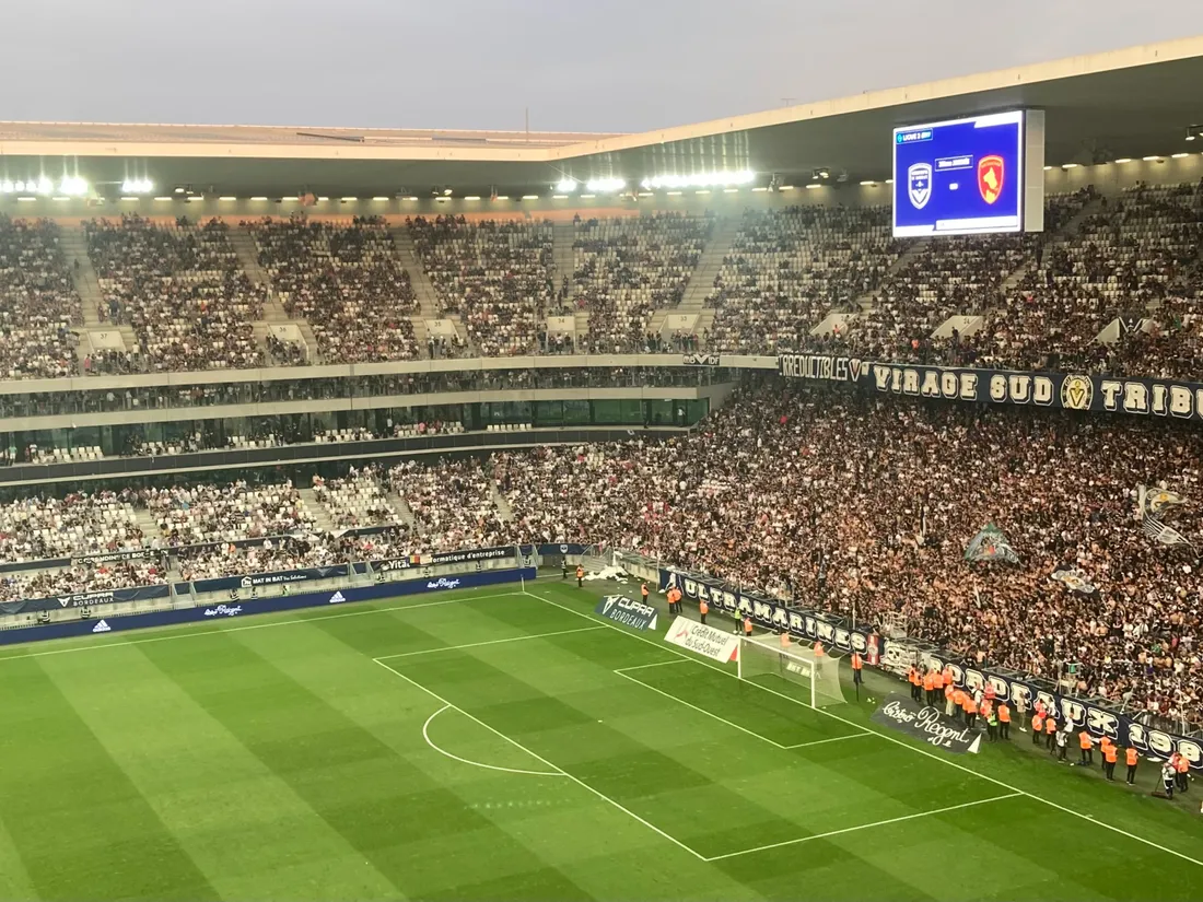 Les Ultramarines lors du match entre les Girondins et Rodez, le 2 juin 2023