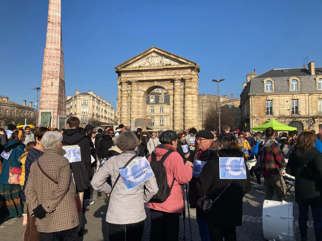 200 personnes étaient mobilisées à Bordeaux