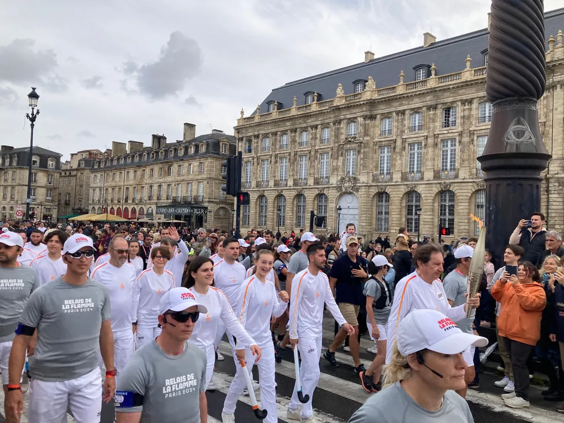 Relais collectif avec l'équipe de hockey sur gazon de Gironde