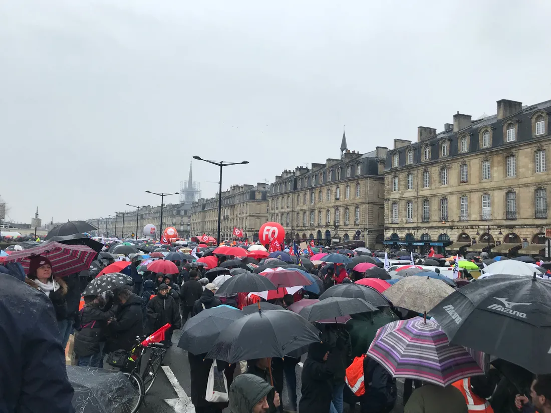 La pluie n'a pas fait reculer les opposants à la réforme des retraites