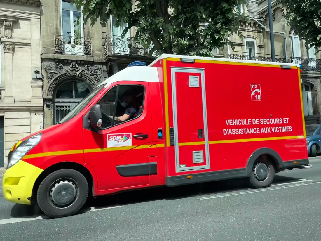 Un véhicule du SDIS 33
