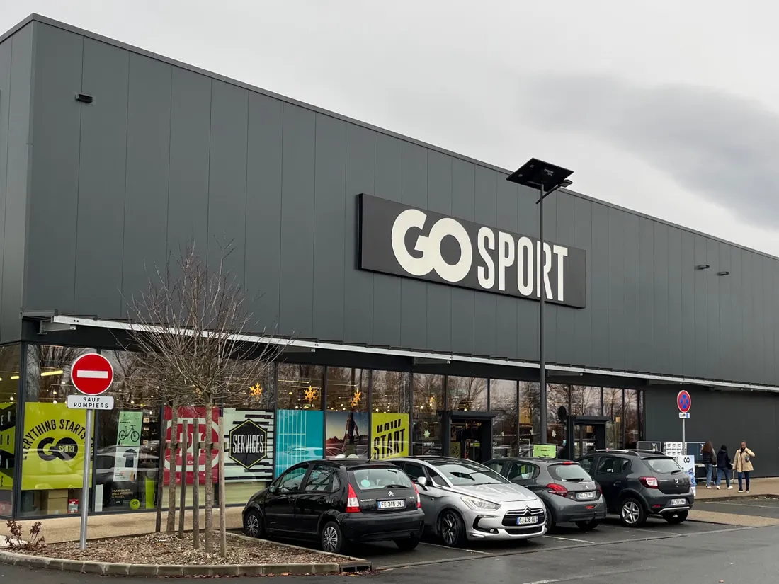 Enseigne Go Sport à Bègles