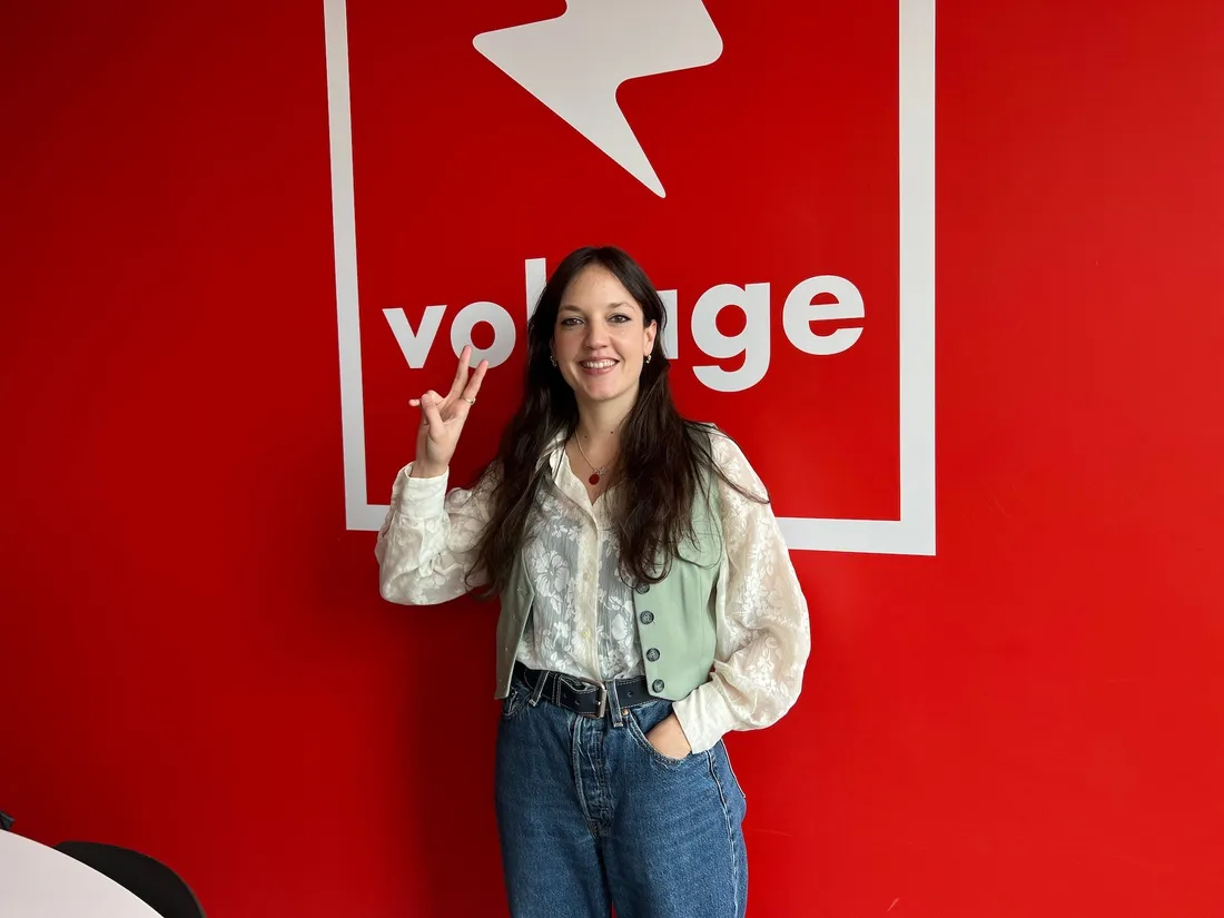 Jain en interview sur Voltage le 3 mai 2023