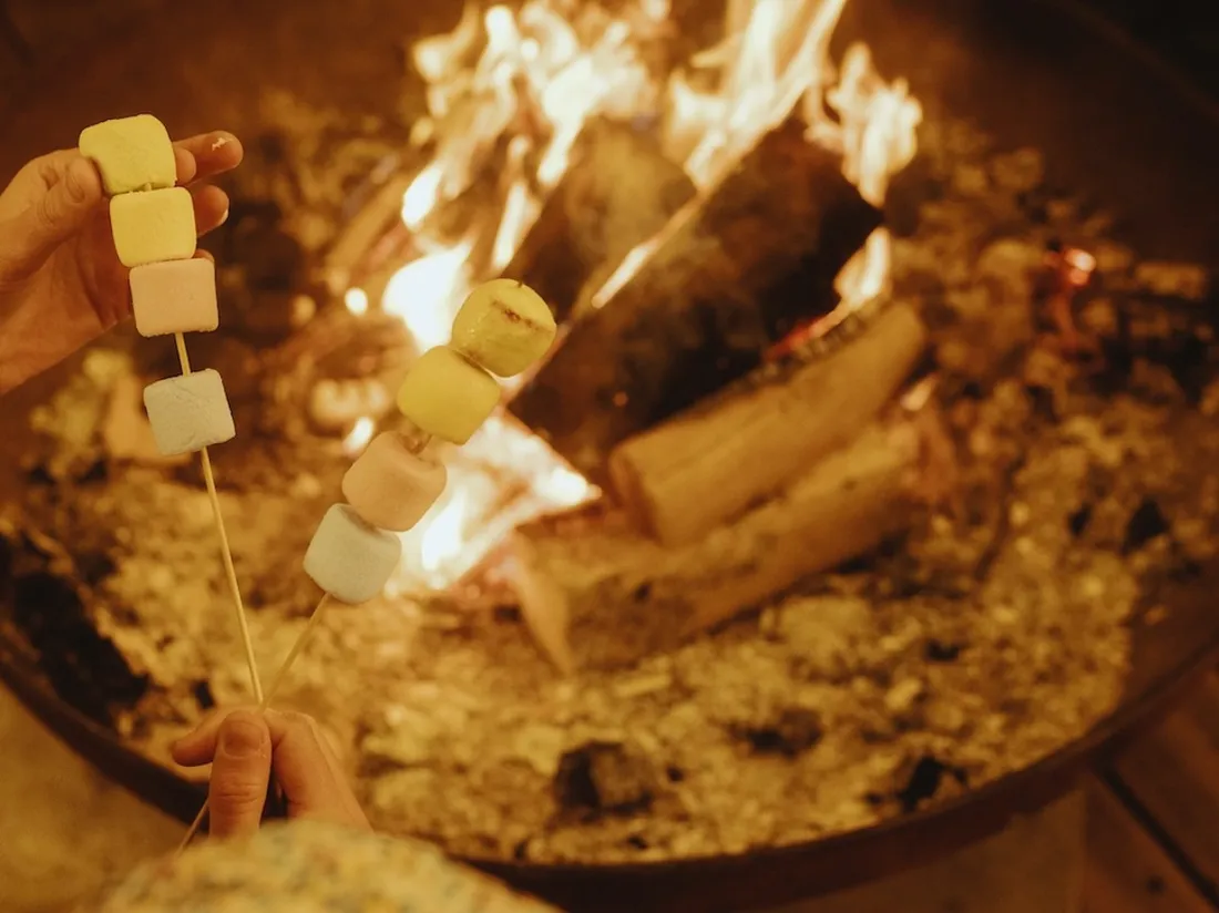 Ambiance marshmallow au coin du feu au "Sommet".