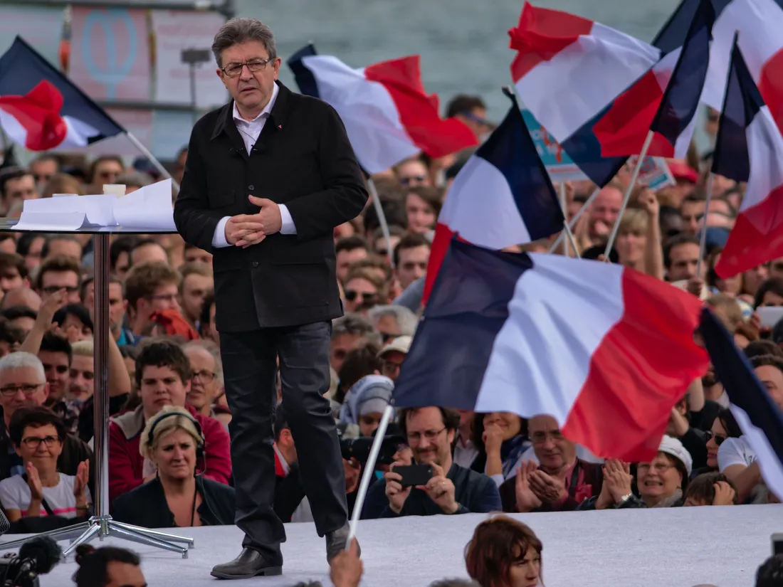 Est-il possible de gouverner par décret comme le souhaite Jean-Luc Mélenchon ?
