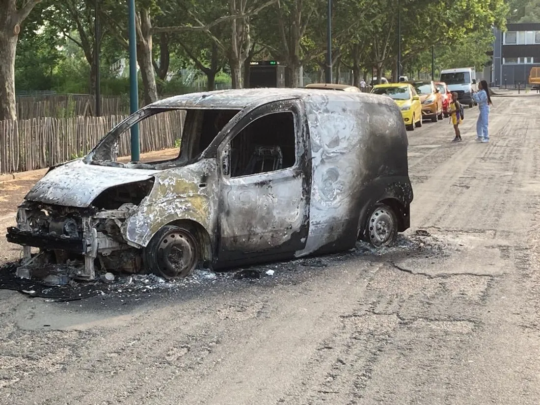 Voiture incendiée 