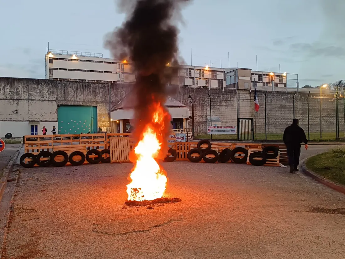 La prison de Gradignan est bloquée par l'intersyndicale ce mercredi 15 mai