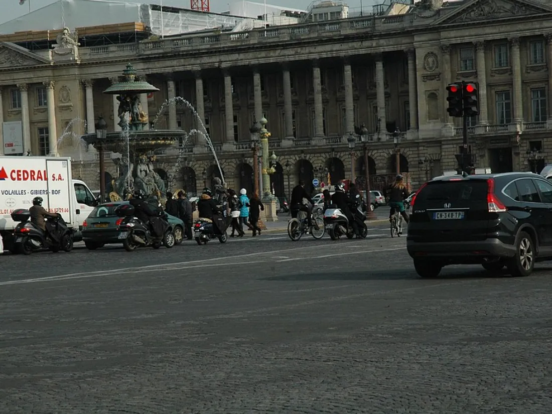 Place de la Concorde voitures