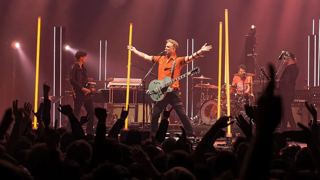 Queens Of The Stone Age en concert à Wembley en 2017.