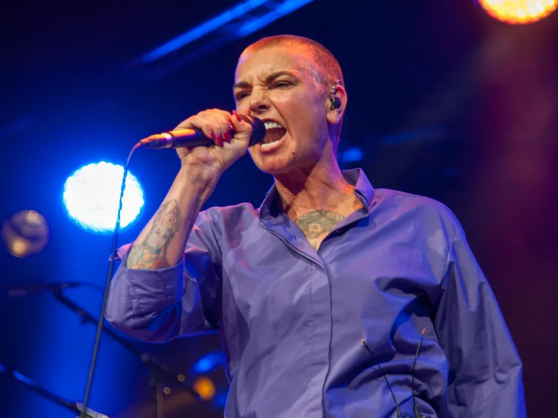 Sinead O'Connor lors du 50e anniversaire du Cambridge Folk Festival