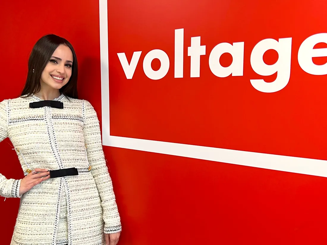 Sofia Carson, invitée de Nico sur Voltage