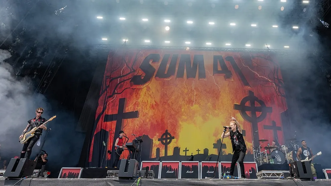 L'un des ultimes concert de Sum 41 les emmènera à Lyon, au Slam Dunk festival.  