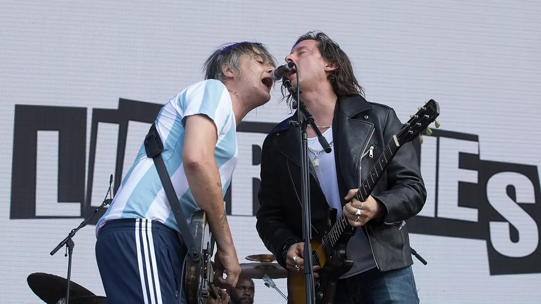 Pete Doherty et Carl Barât de The Libertines annonce un nouvel album.