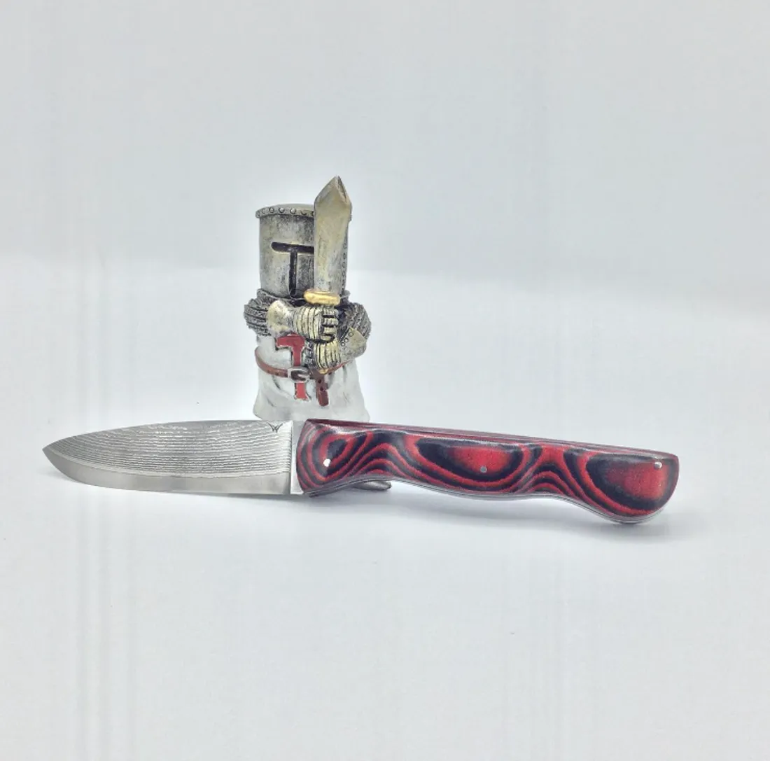 Un couteau fabriqué par Julien Wayenburg