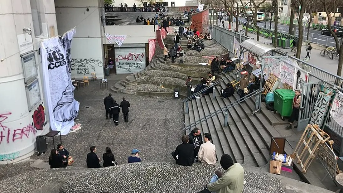 Retraites : Tolbiac bloquée par les étudiants