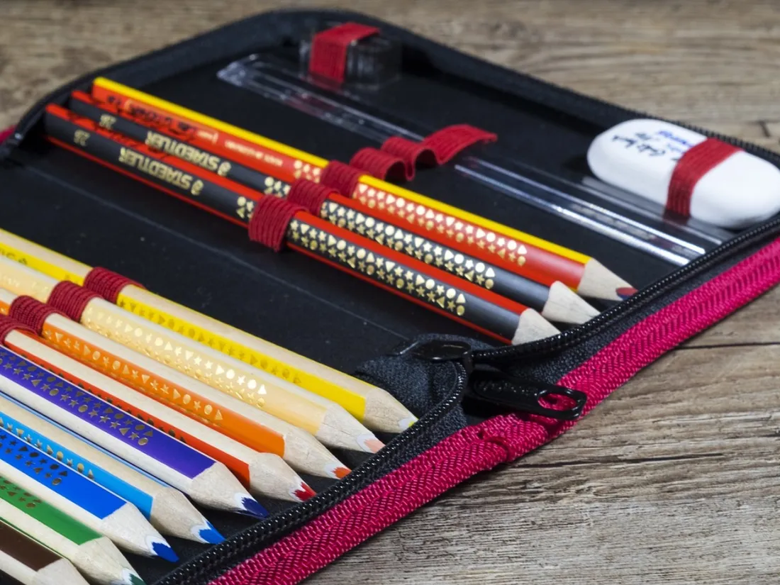Des fournitures scolaires 