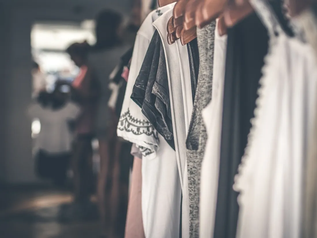 Une boutique de vêtements - Photo d'illustration