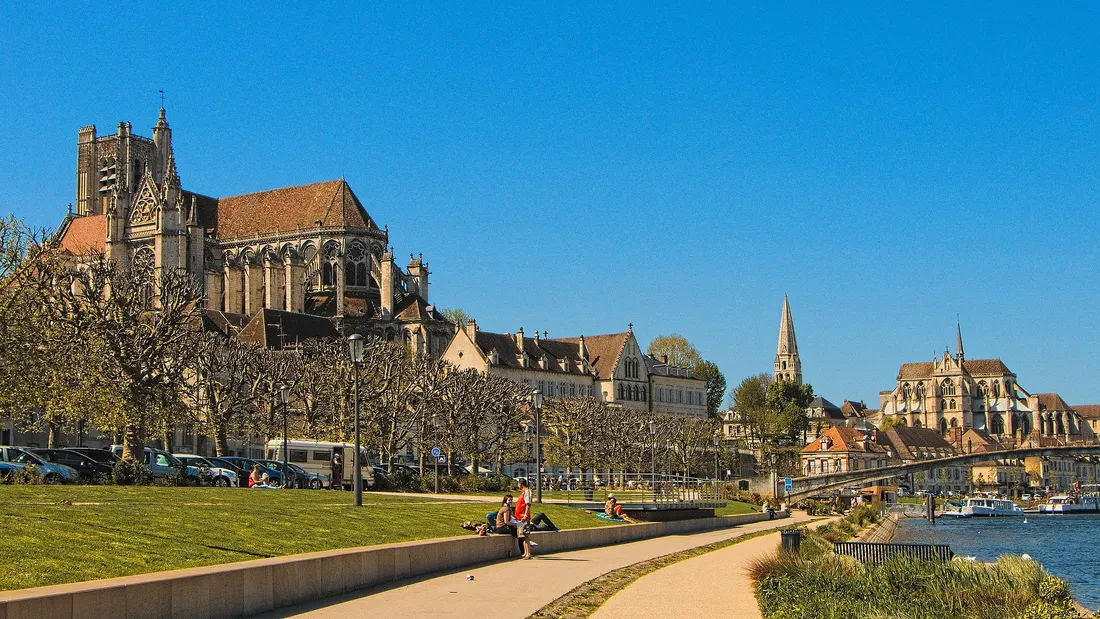 Auxerre, vue depuis les bords de l'Yonne.