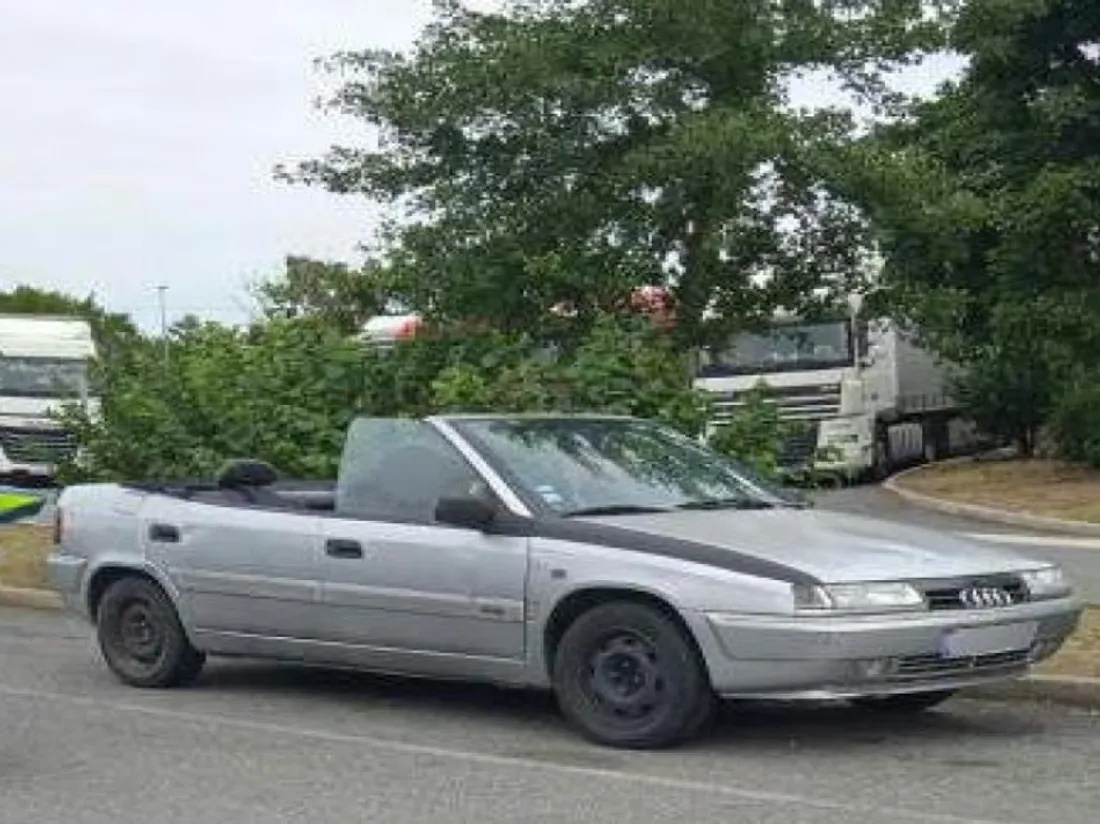 Une Citroën transformée en cabriolet "AUDI-BMW"