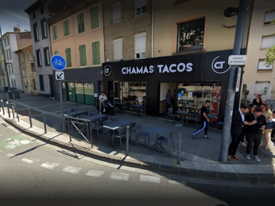 "Hamas Tacos" : un restaurant Chamas Tacos menacé de fermeture d'une lettre lumineuse défectueuse 