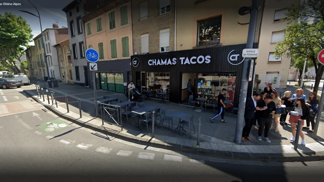 "Hamas Tacos" : un restaurant Chamas Tacos menacé de fermeture d'une lettre lumineuse défectueuse 