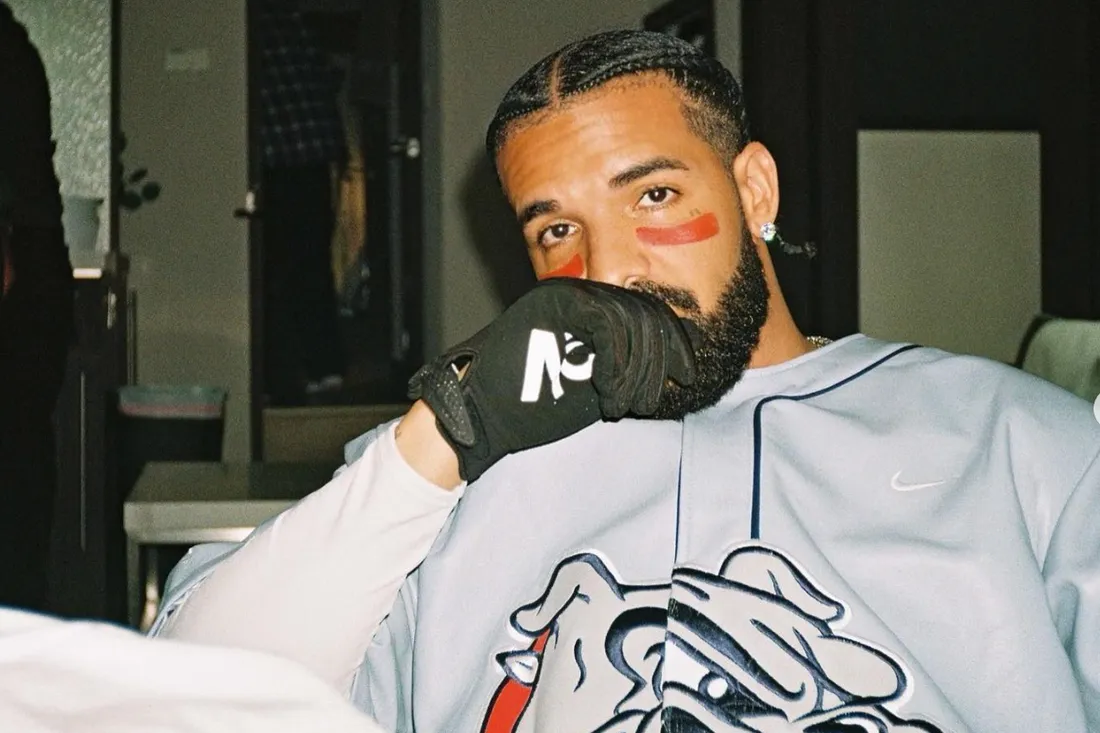 Drake accusé d'avoir fait de la chirurgie esthétique après avoir exhibé ses abdominaux