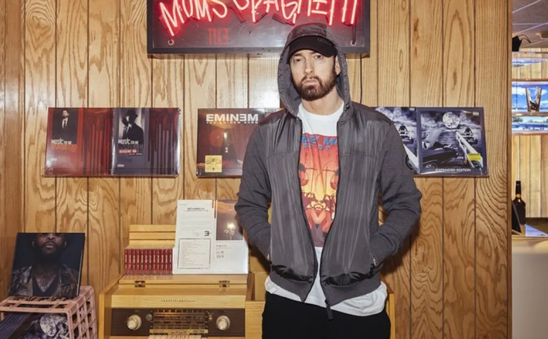 Eminem revient en force avec un nouveau titre en collaboration avec le jeune rappeur EZ Mil (vidéo)