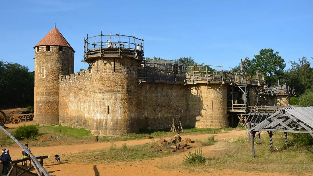 Le chantier de Guédelon en août 2021.