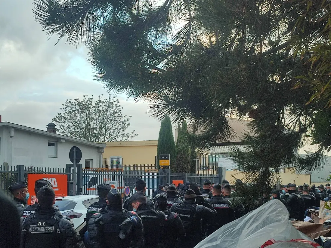 Le "plus grand squat" de France évacué ce 17 avril au matin 