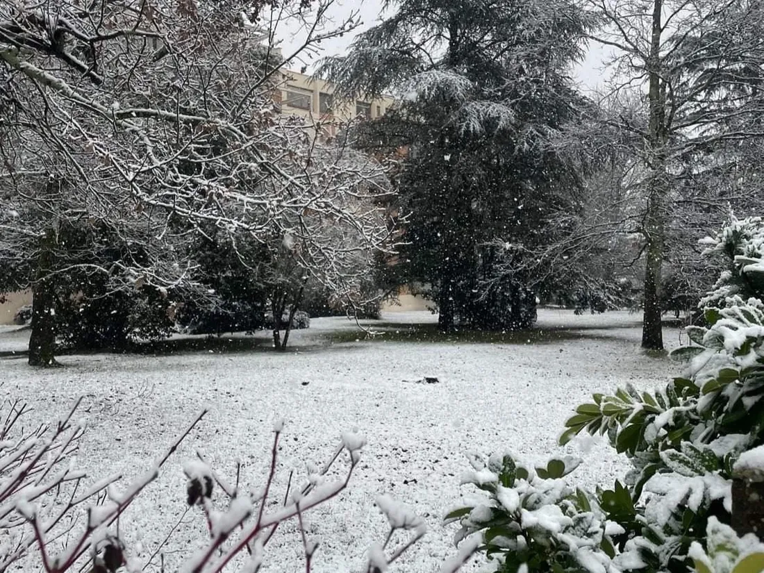 la neige est de retour en Gironde 