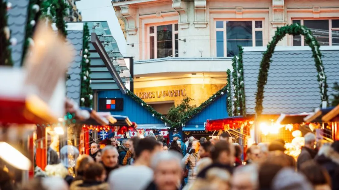 Le marché de Noël et des chalets à Angers 