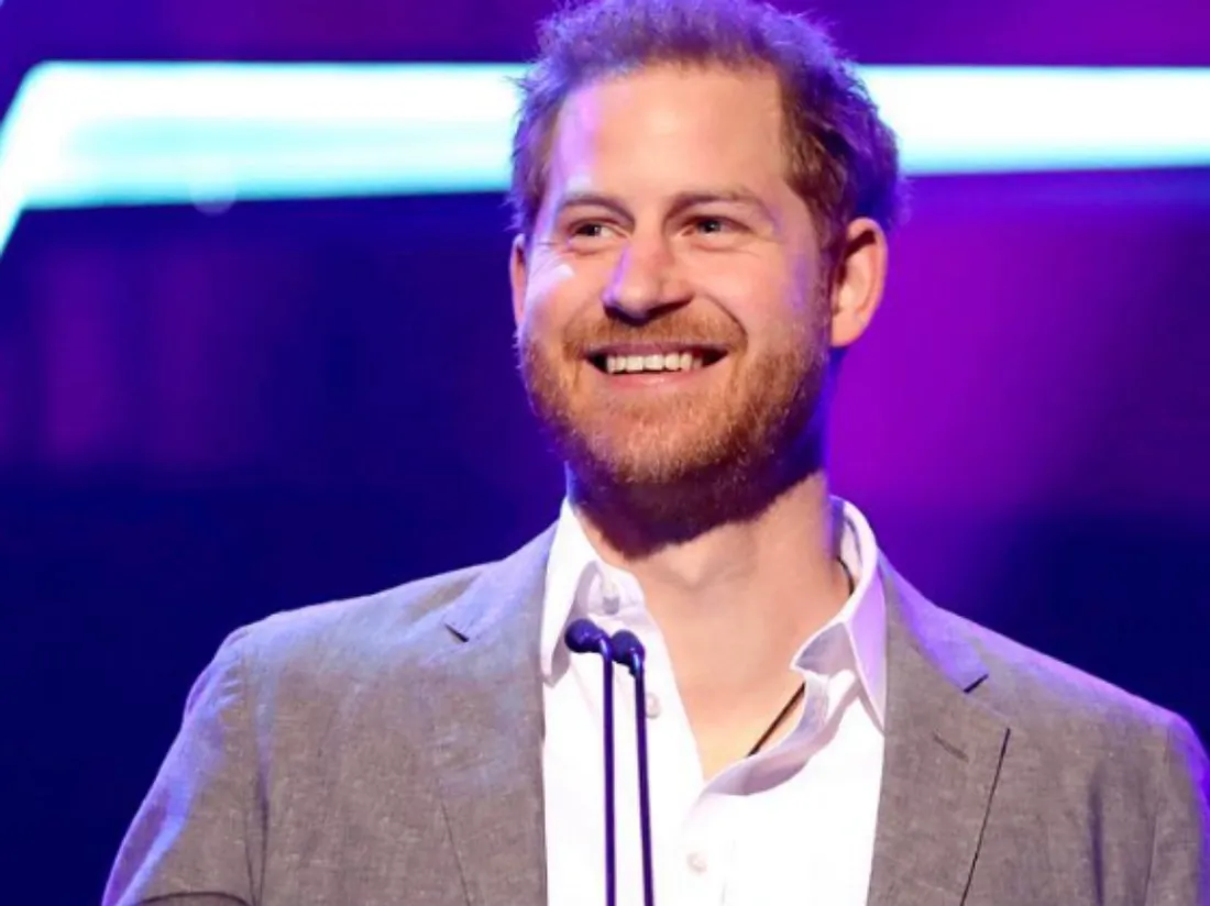 "Le Suppléant" : les mémoires du prince Harry battent des records de vente en France