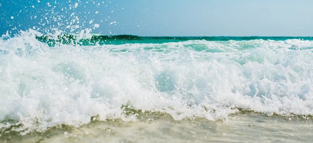 Tinder donne son classement des plages françaises où il faut draguer cet été