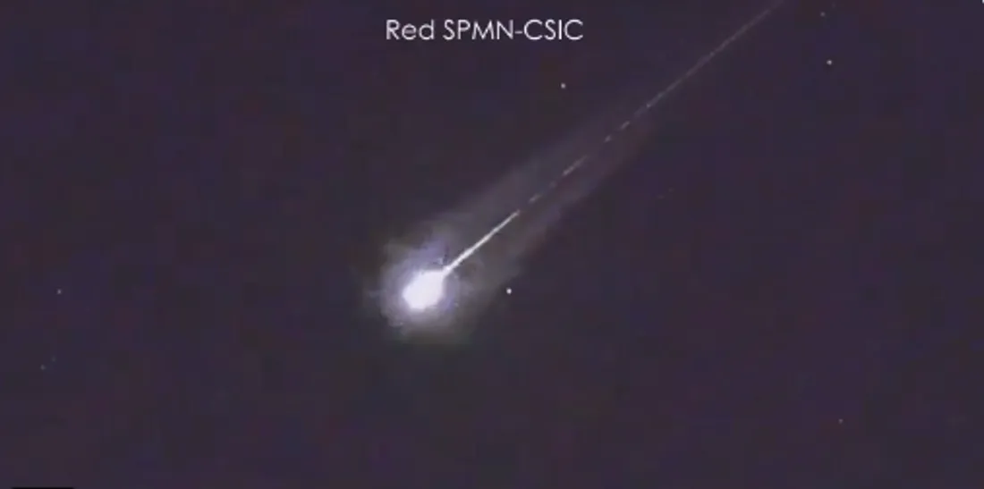 La météore nommé #SPMN140424 était visible à l'oeil nu...