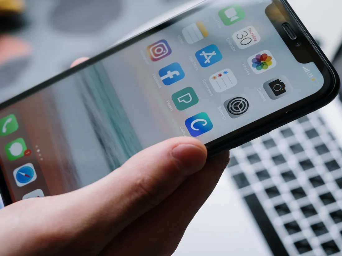 Apple serait en train de plancher sur un Face ID plus efficace. 